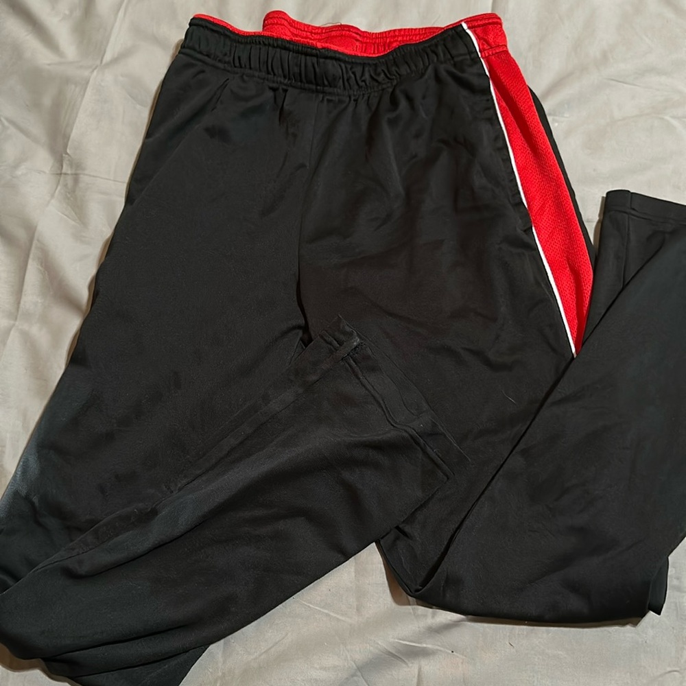 Men’s athletic pants